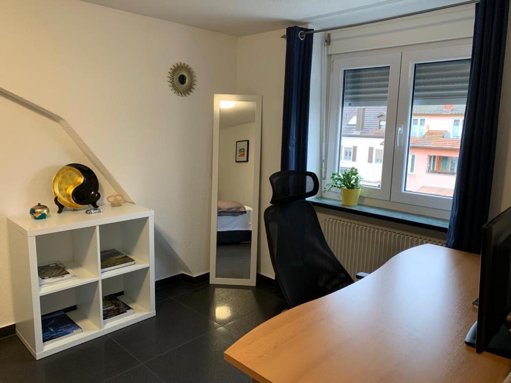 Guenstige Zimmer-Unterkunft Zimmer Mit Gemeinschaftsbad Lorrach Bagian luar foto