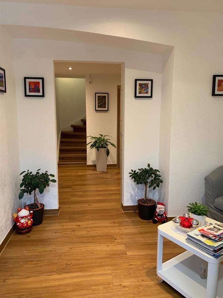 Guenstige Zimmer-Unterkunft Zimmer Mit Gemeinschaftsbad Lorrach Bagian luar foto