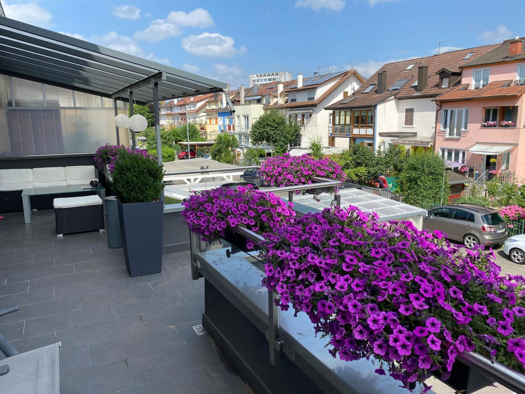 Guenstige Zimmer-Unterkunft Zimmer Mit Gemeinschaftsbad Lorrach Bagian luar foto